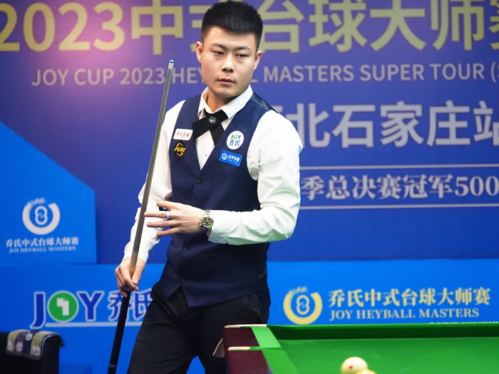 仅展现了勒 仅展现了勒