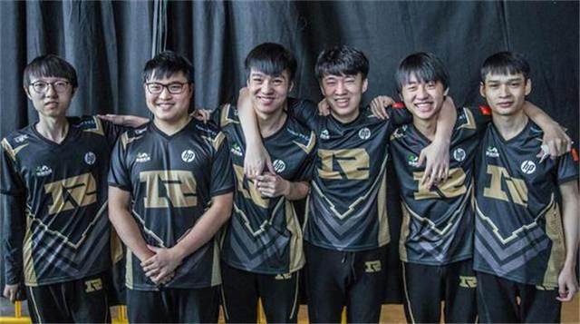 俱乐部之间 俱乐部之间