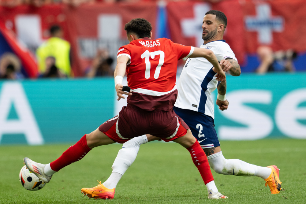 己的观点 己的观点