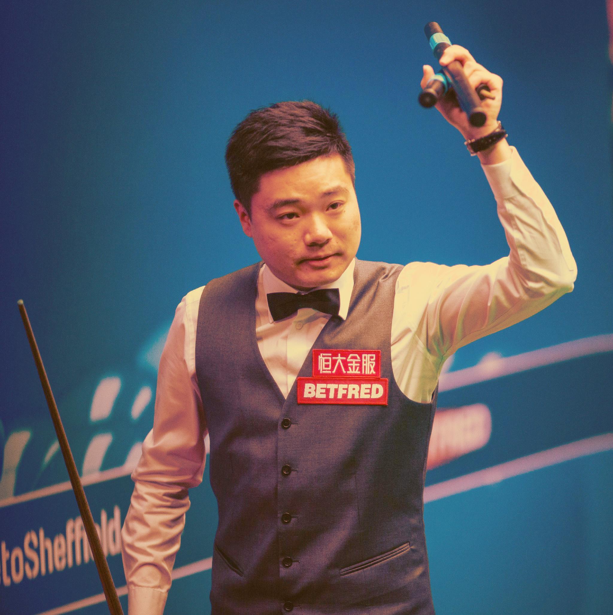 中场球员巧 中场球员巧